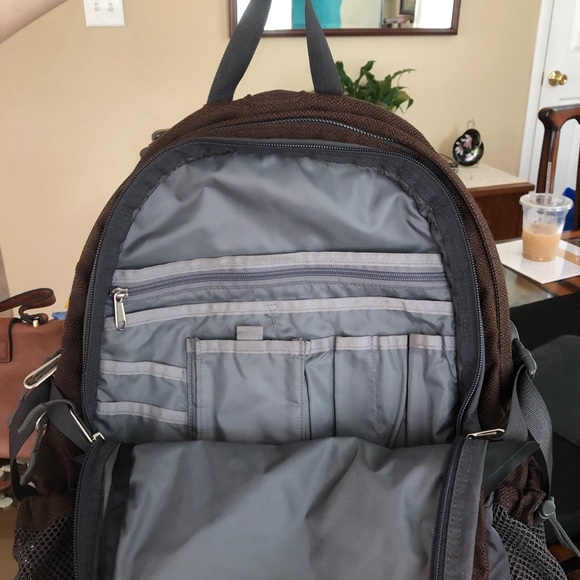 North Face Backpack - Picture 3 of 5